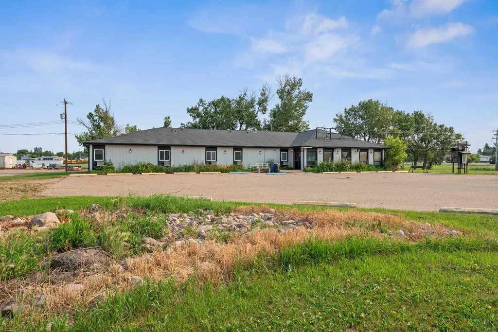 110 1 Avenue N Trochu AB T0M2C0