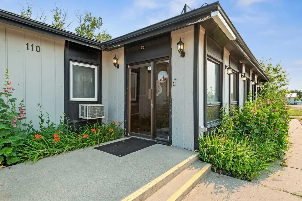 110 1 Avenue N Trochu AB T0M2C0
