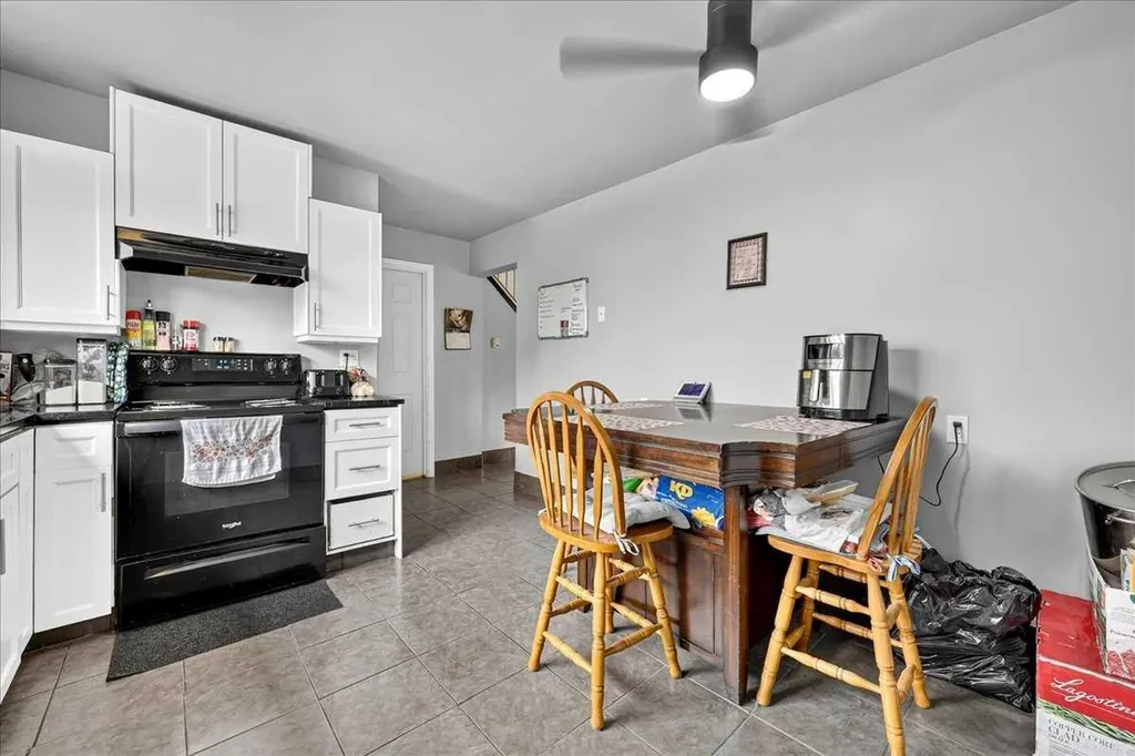 219 Penworth Drive SE Calgary AB T2A 5E2