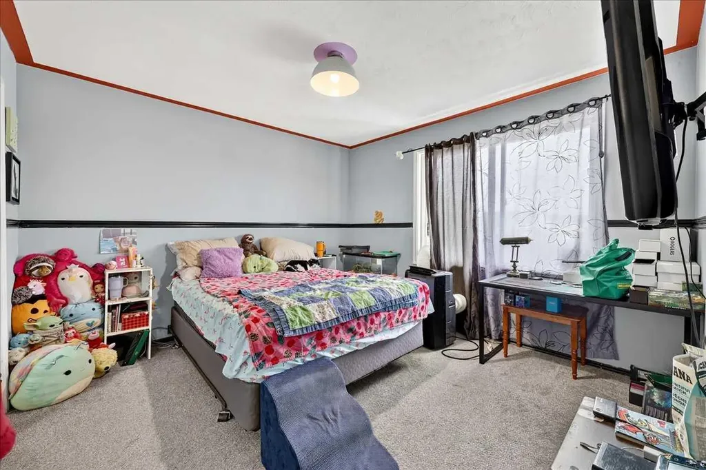 219 Penworth Drive SE Calgary AB T2A 5E2