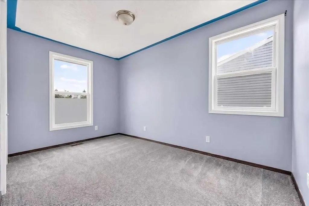 219 Penworth Drive SE Calgary AB T2A 5E2