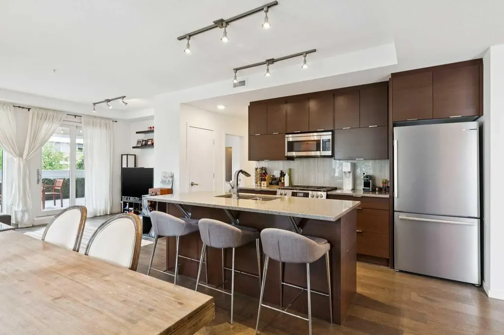 1719 9a Street SW Calgary AB T2T 6S3
