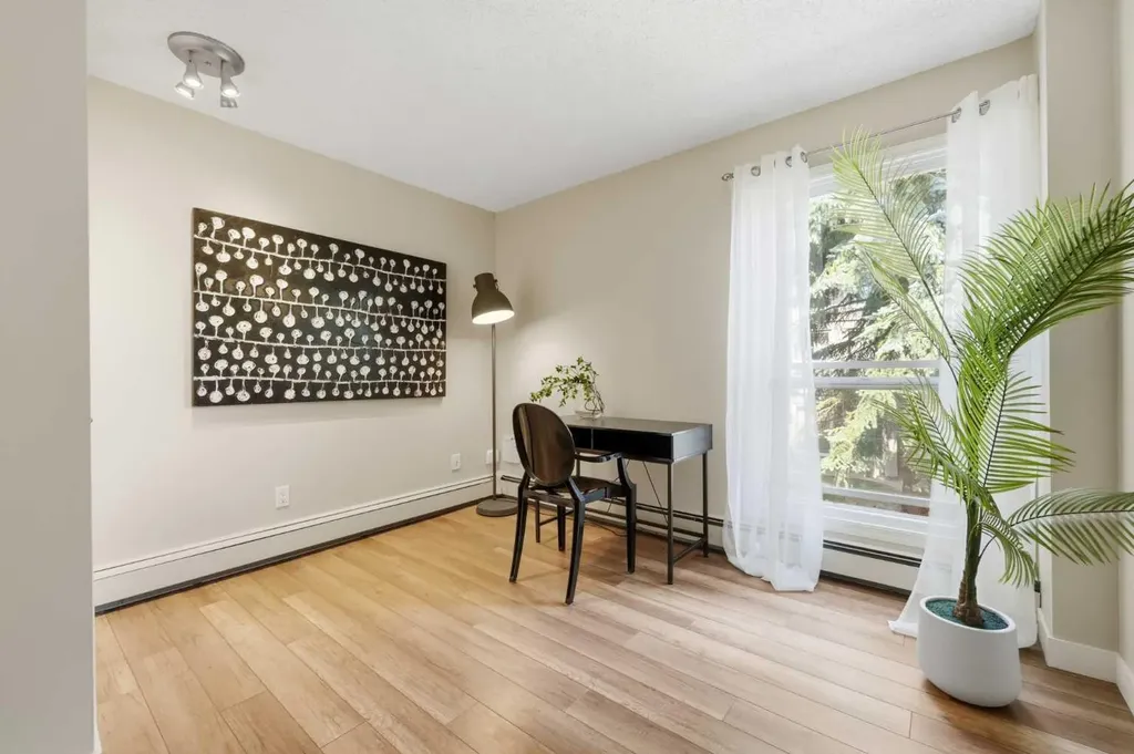 860 Midridge Drive SE Calgary AB T2X 1K1