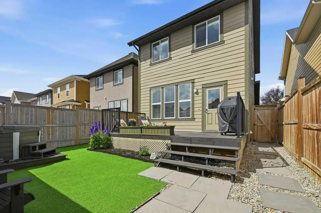 86 Marquis Common SE Calgary AB T3M1N7
