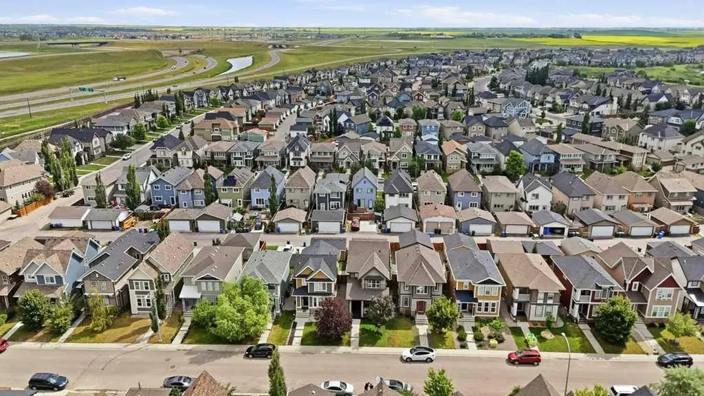 86 Marquis Common SE Calgary AB T3M1N7