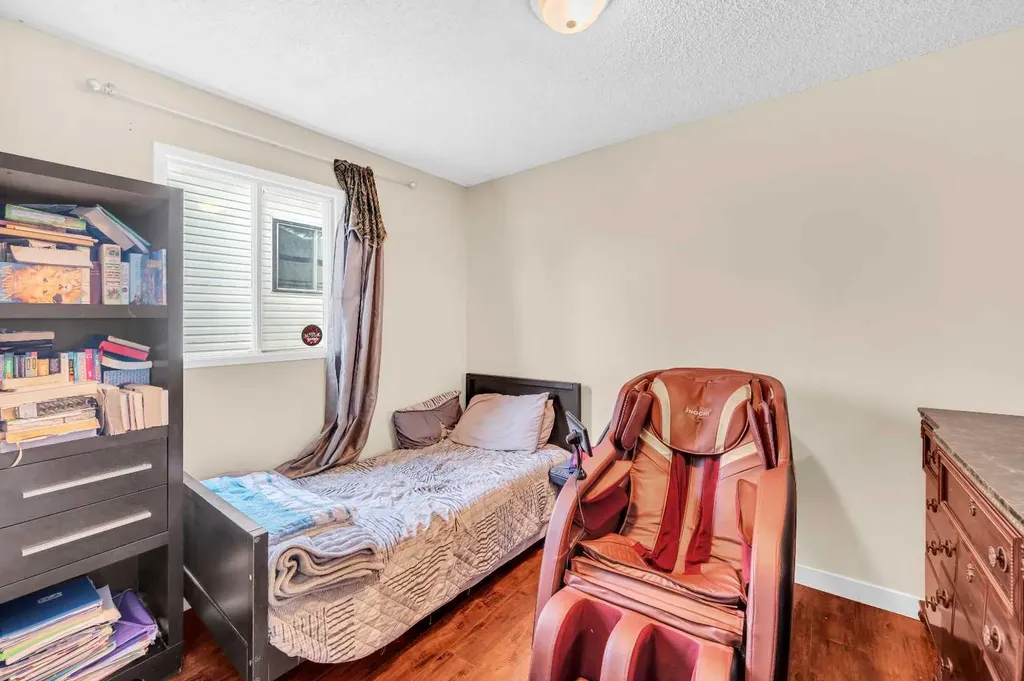 120 Castlebrook Rise NE Calgary AB T3J 1P1