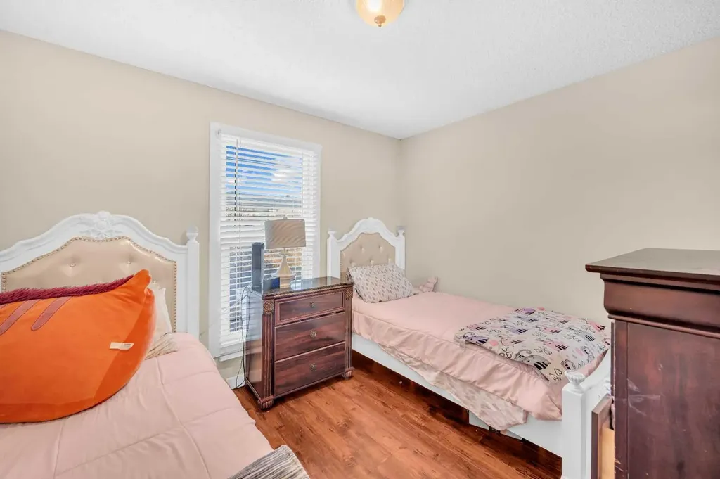 120 Castlebrook Rise NE Calgary AB T3J 1P1