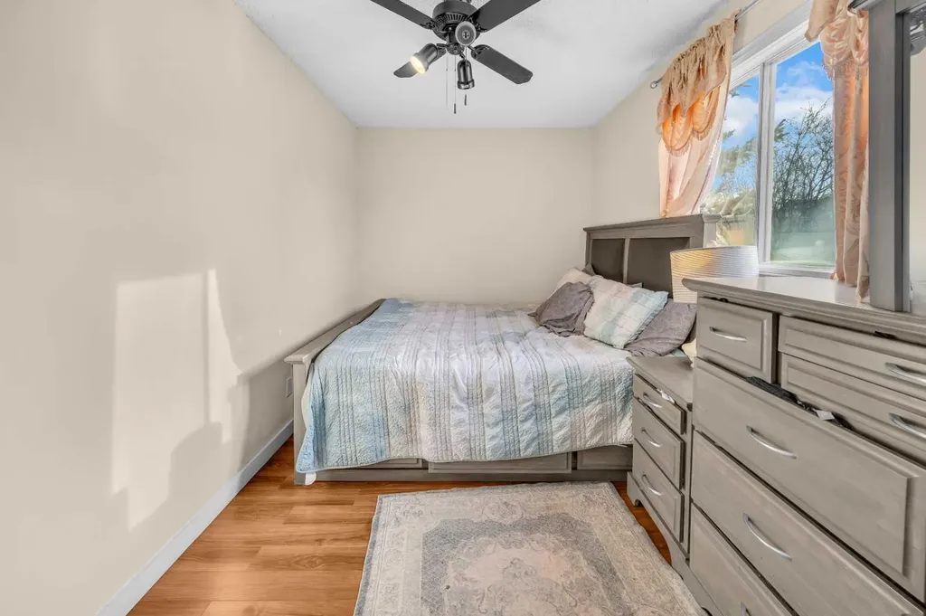 120 Castlebrook Rise NE Calgary AB T3J 1P1