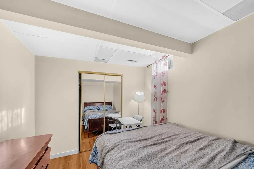 120 Castlebrook Rise NE Calgary AB T3J 1P1