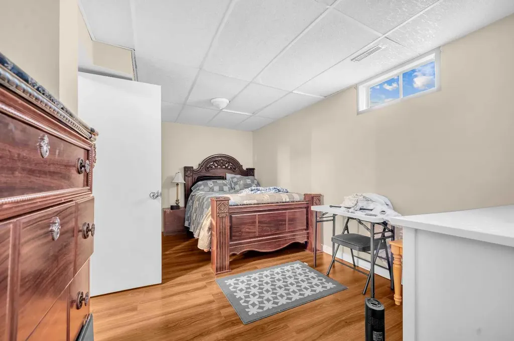 120 Castlebrook Rise NE Calgary AB T3J 1P1