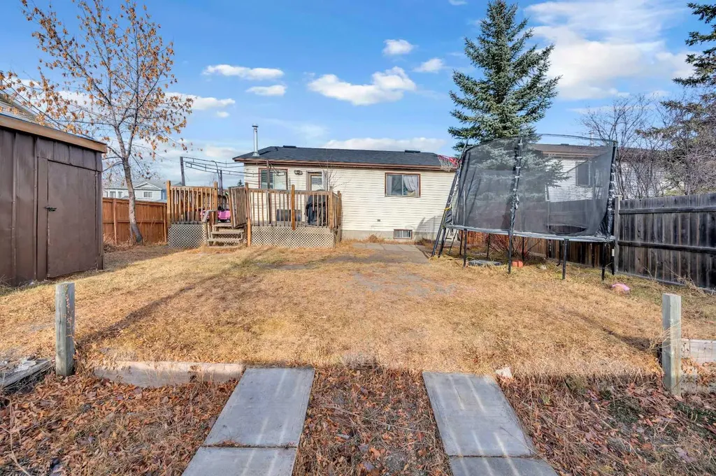 120 Castlebrook Rise NE Calgary AB T3J 1P1