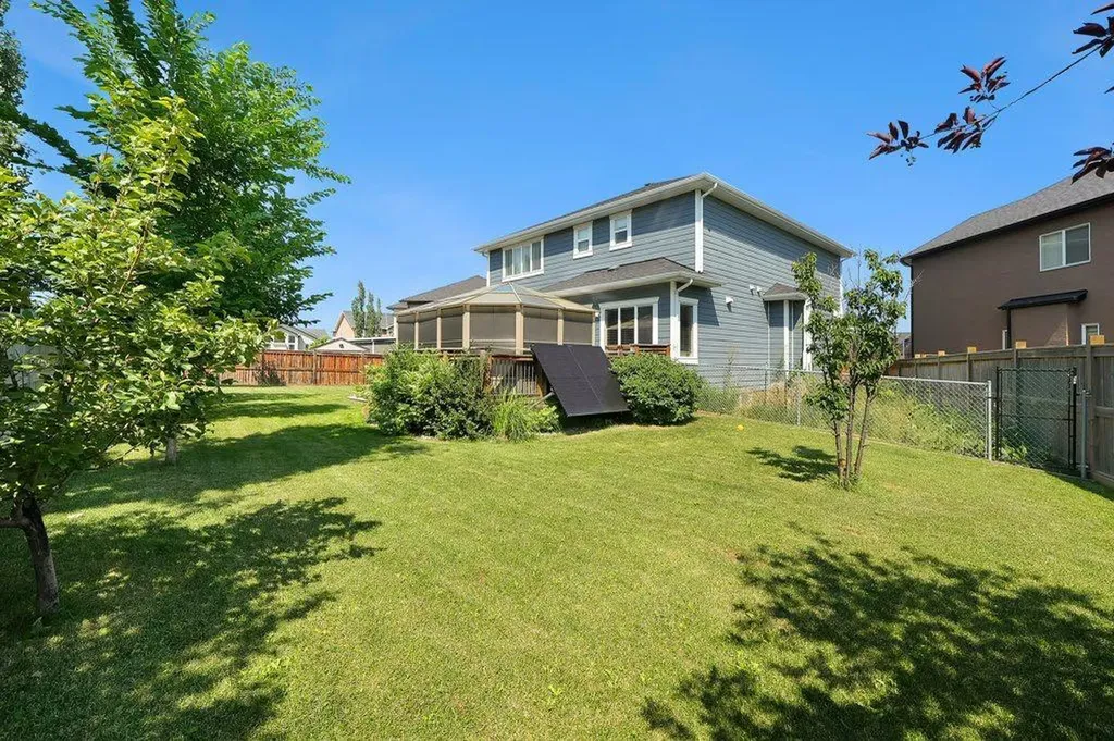 117 Marina Bay Chestermere AB T1X0P1