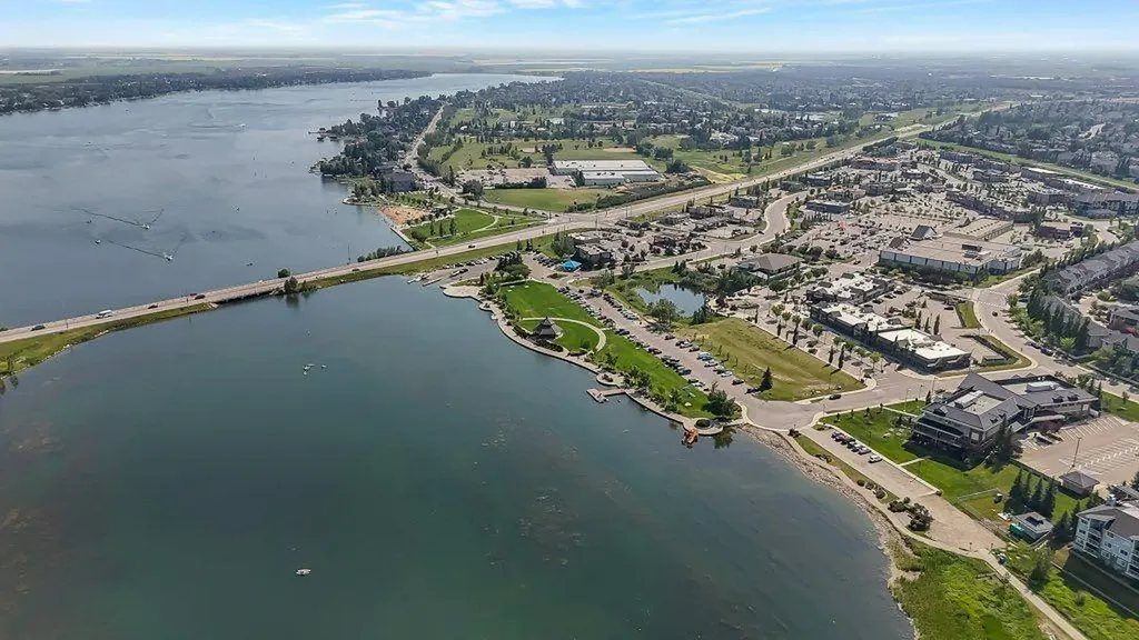 117 Marina Bay Chestermere AB T1X0P1