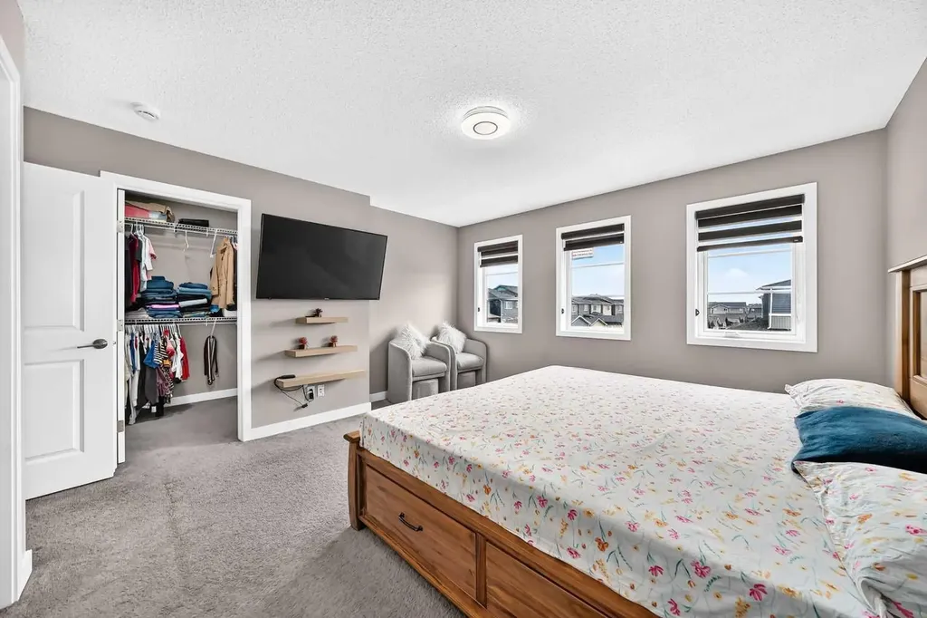 59 Corner Meadows Villas NE Calgary AB T3N 1J5