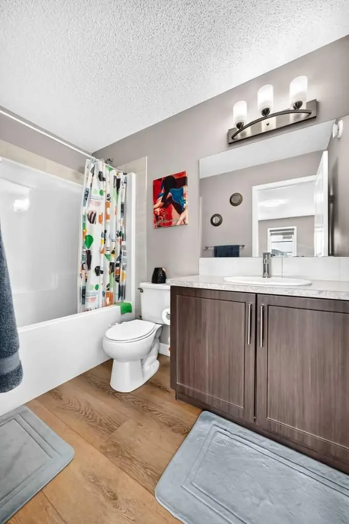 59 Corner Meadows Villas NE Calgary AB T3N 1J5