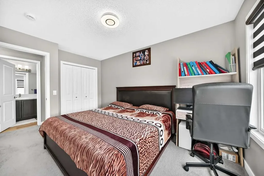 59 Corner Meadows Villas NE Calgary AB T3N 1J5