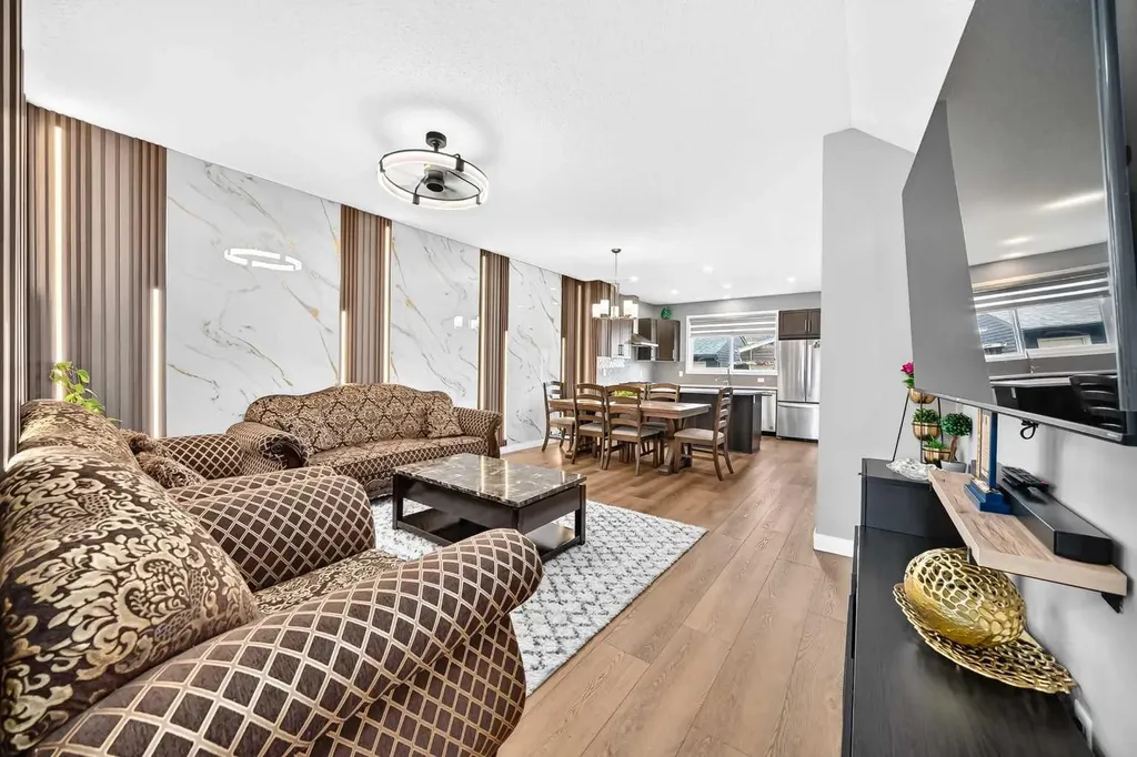 59 Corner Meadows Villas NE Calgary AB T3N 1J5