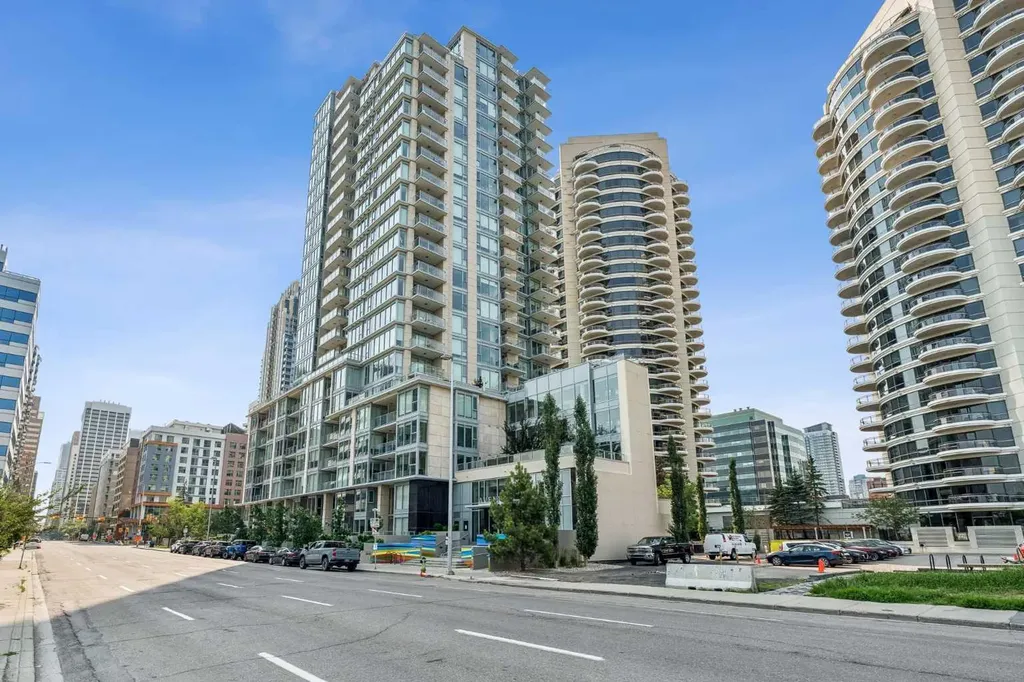 1025 5 Avenue SW Calgary AB T2P 1N4