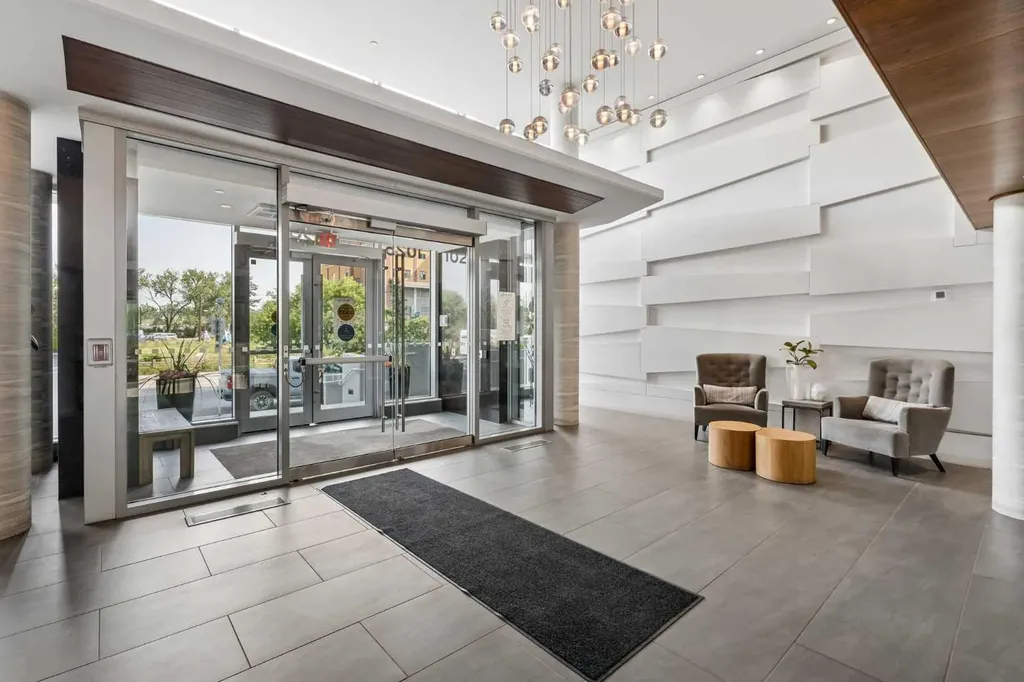 1025 5 Avenue SW Calgary AB T2P 1N4