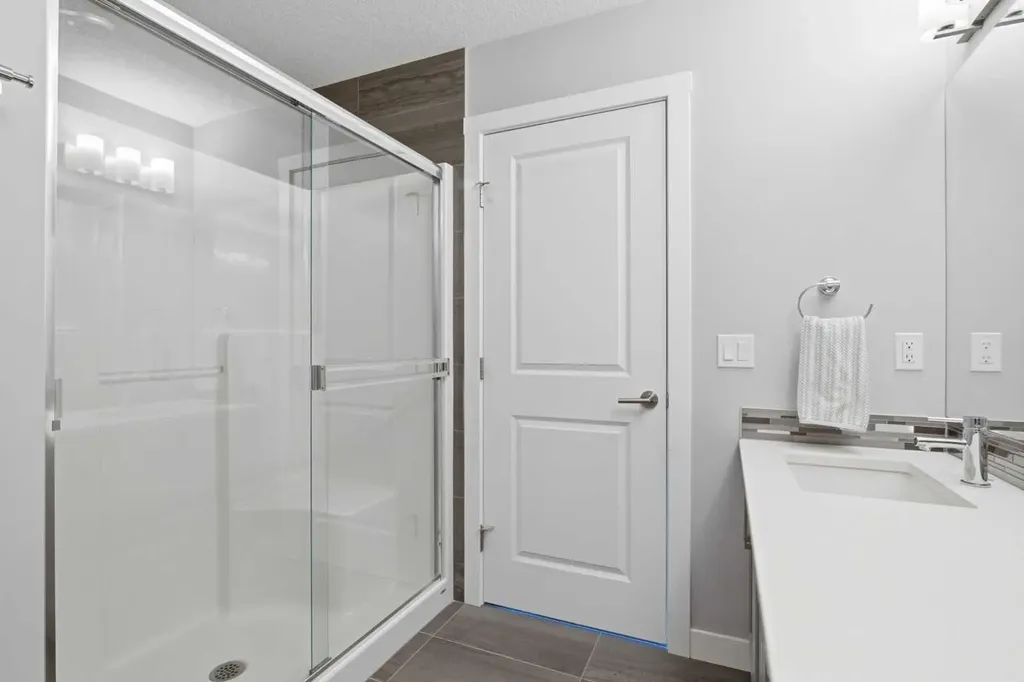 3727 Sage Hill Drive NW Calgary AB T3R 1T7