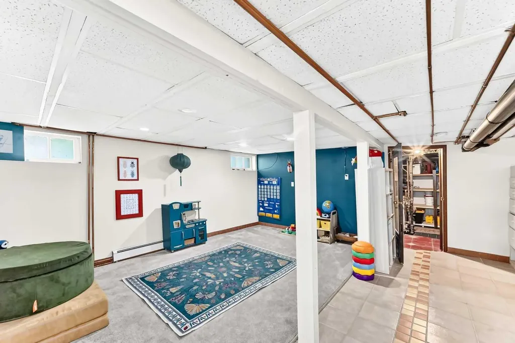 1402 5 Avenue S Lethbridge AB T1J 0V9