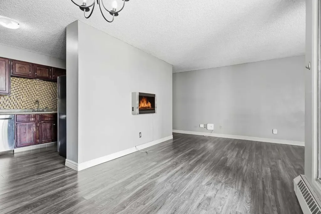 145 Point Drive NW Calgary AB T3B 4W1