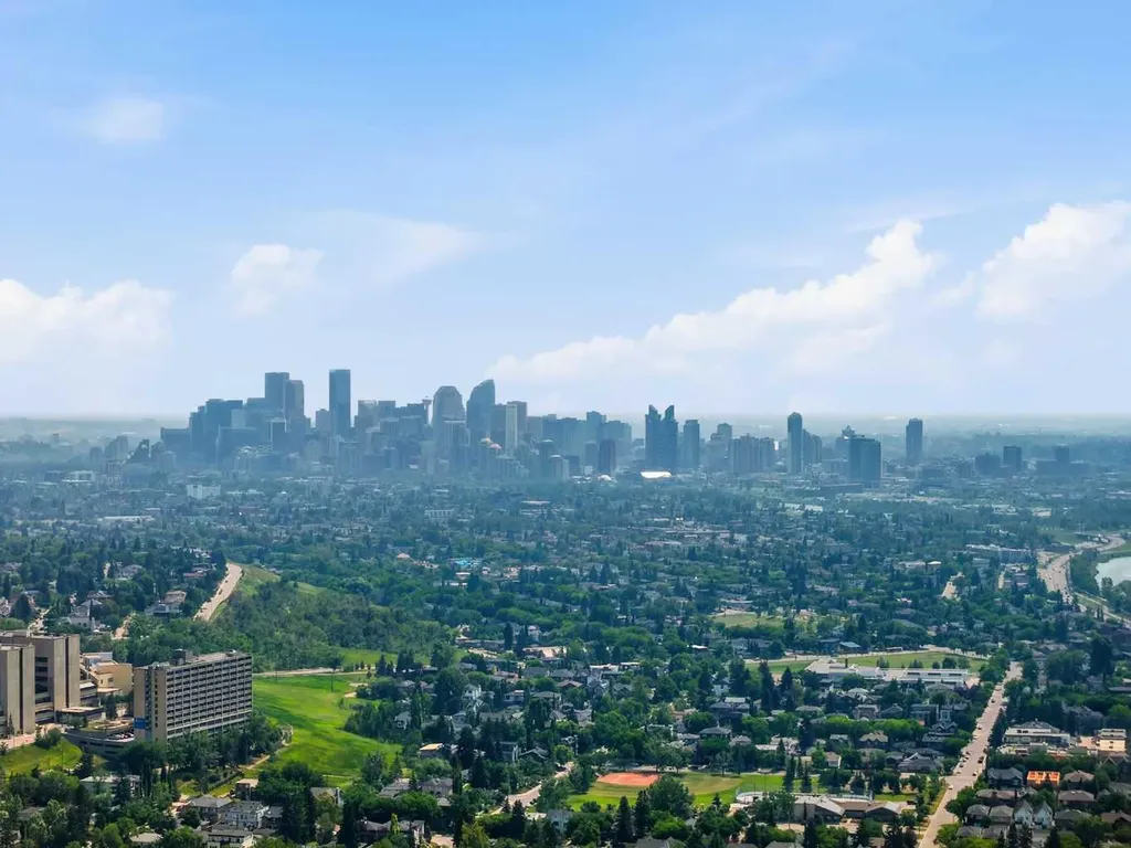 145 Point Drive NW Calgary AB T3B 4W1
