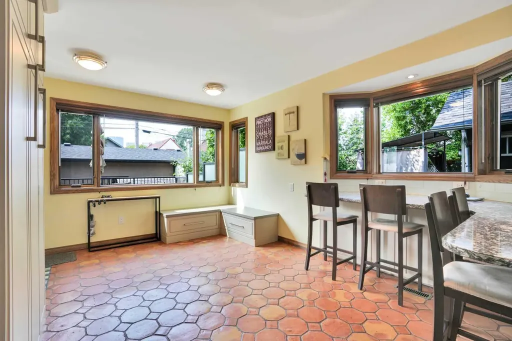 217 11 Avenue NE Calgary AB T2E 0Y9