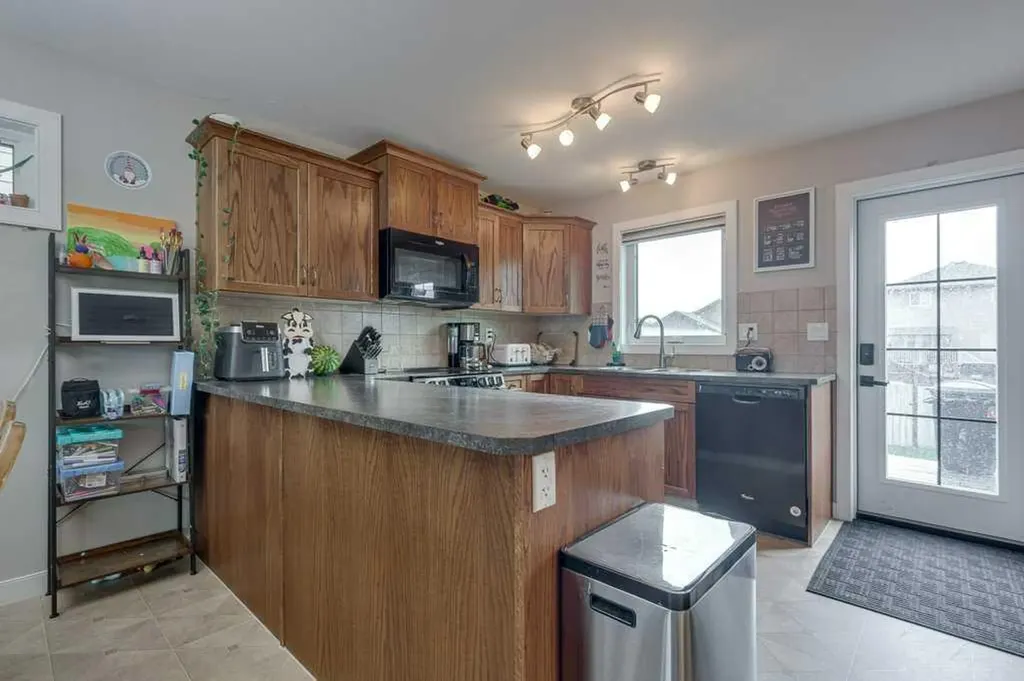 183 Kelloway Crescent Red Deer AB T4P 3E4