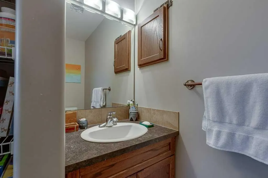 183 Kelloway Crescent Red Deer AB T4P 3E4