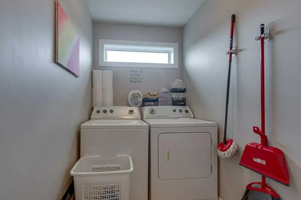 183 Kelloway Crescent Red Deer AB T4P 3E4