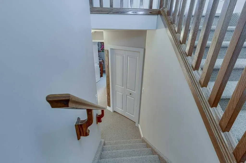 183 Kelloway Crescent Red Deer AB T4P 3E4