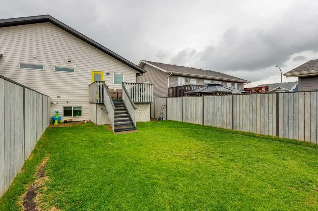183 Kelloway Crescent Red Deer AB T4P 3E4