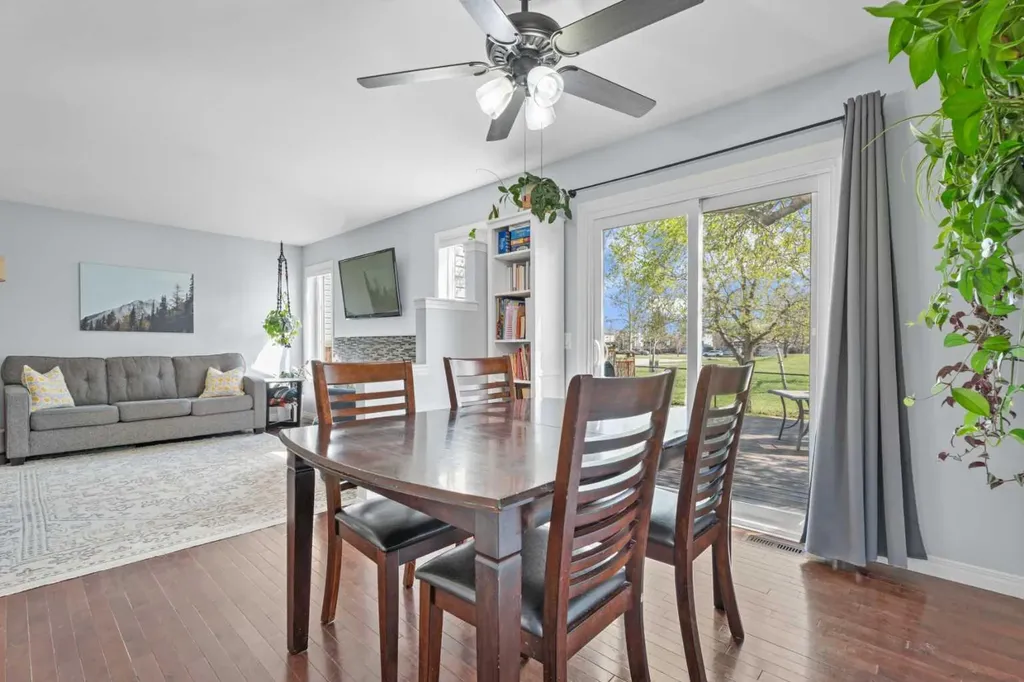31 Mt Aberdeen Grove SE Calgary AB T2Z 3N6