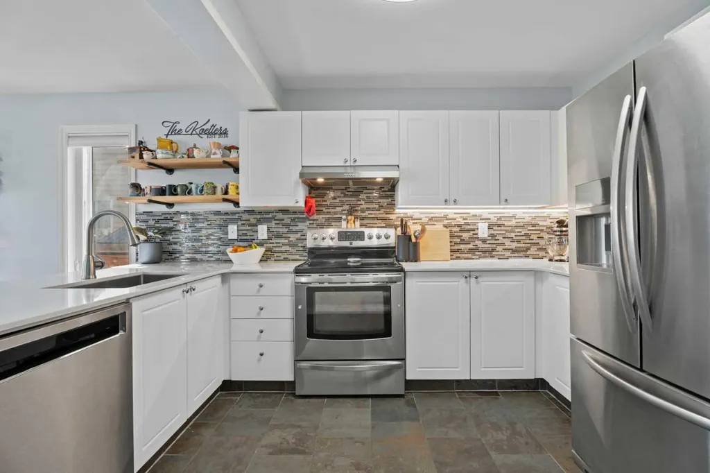 31 Mt Aberdeen Grove SE Calgary AB T2Z 3N6