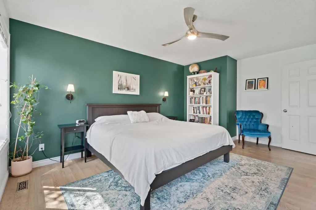 31 Mt Aberdeen Grove SE Calgary AB T2Z 3N6