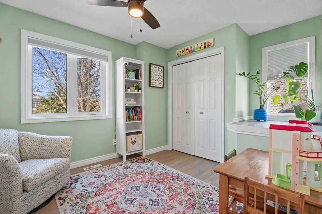 31 Mt Aberdeen Grove SE Calgary AB T2Z 3N6