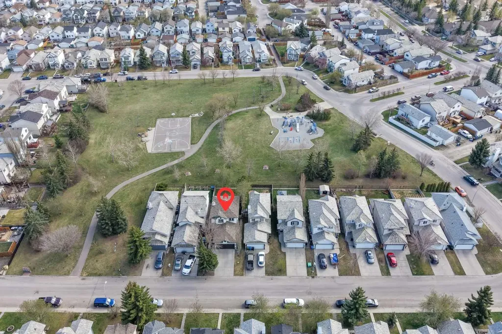 31 Mt Aberdeen Grove SE Calgary AB T2Z 3N6