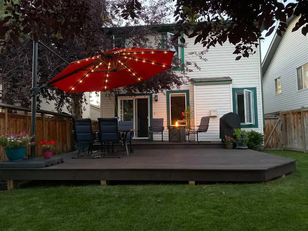31 Mt Aberdeen Grove SE Calgary AB T2Z 3N6