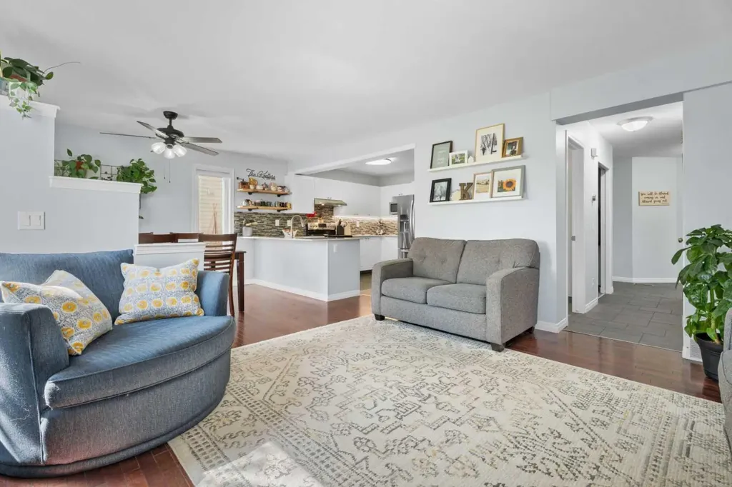 31 Mt Aberdeen Grove SE Calgary AB T2Z 3N6
