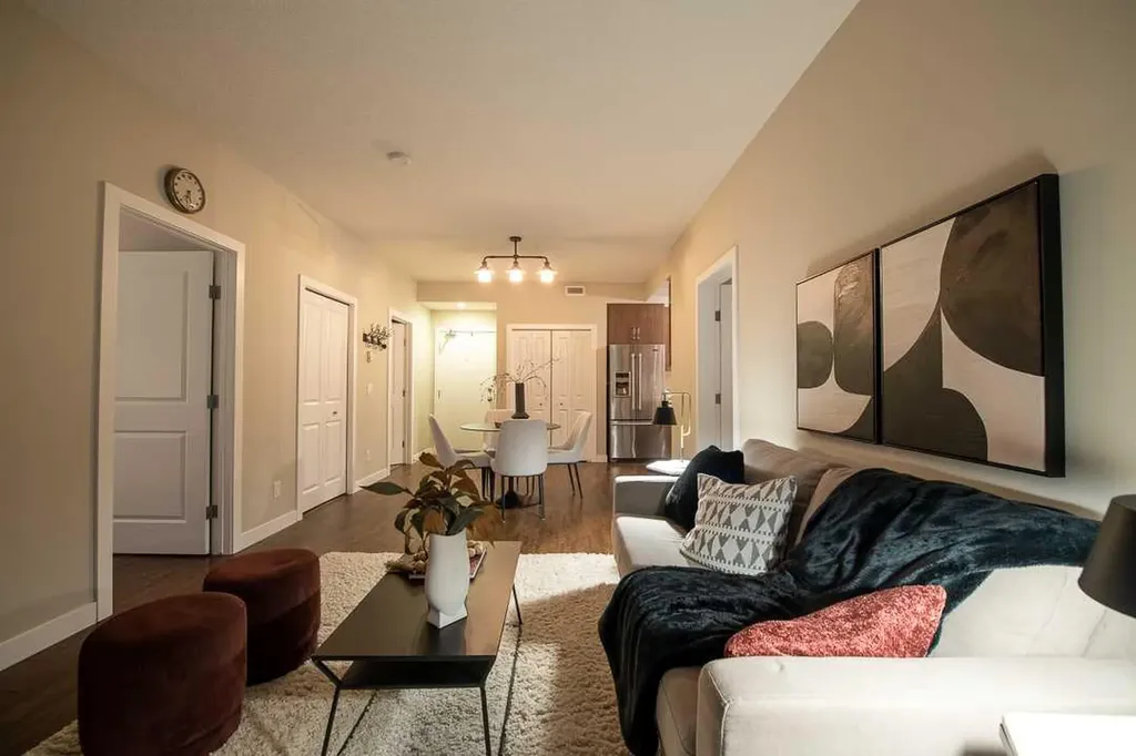 607 17 Avenue NW Calgary AB T2M 0N6
