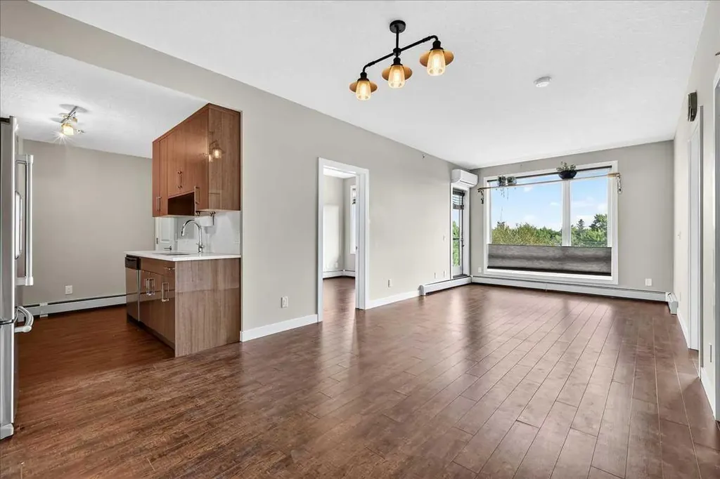 607 17 Avenue NW Calgary AB T2M 0N6