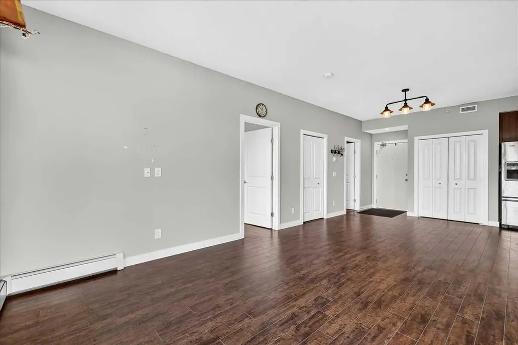 607 17 Avenue NW Calgary AB T2M 0N6