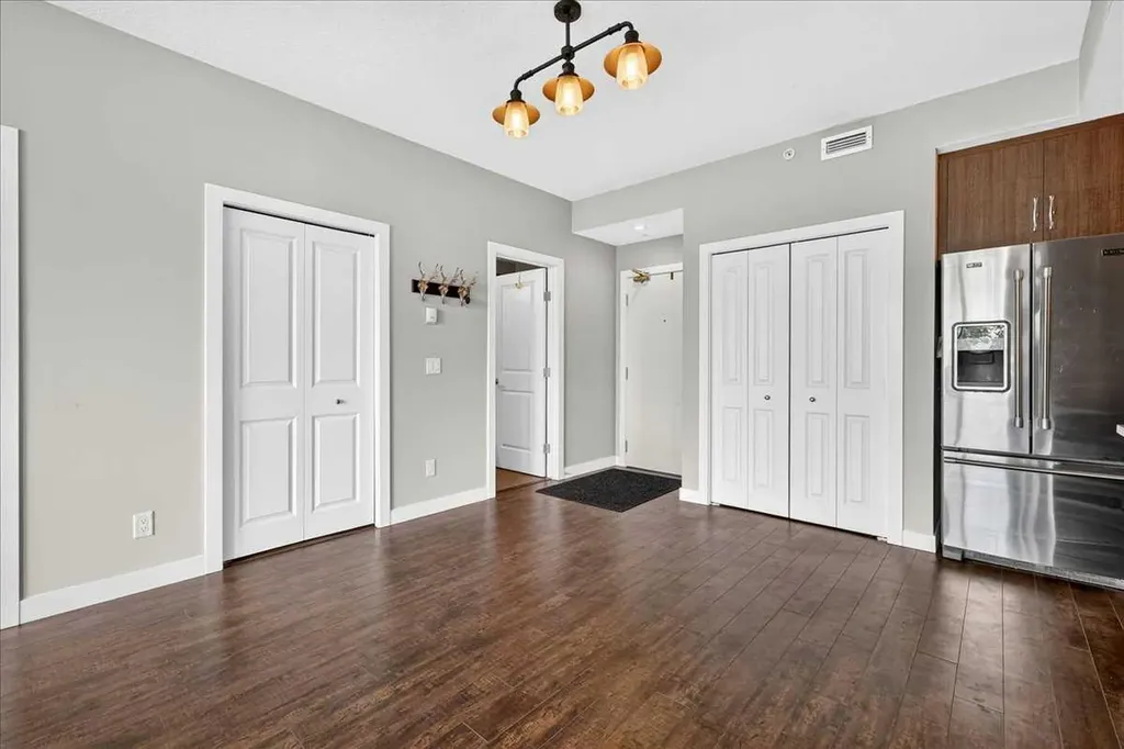 607 17 Avenue NW Calgary AB T2M 0N6