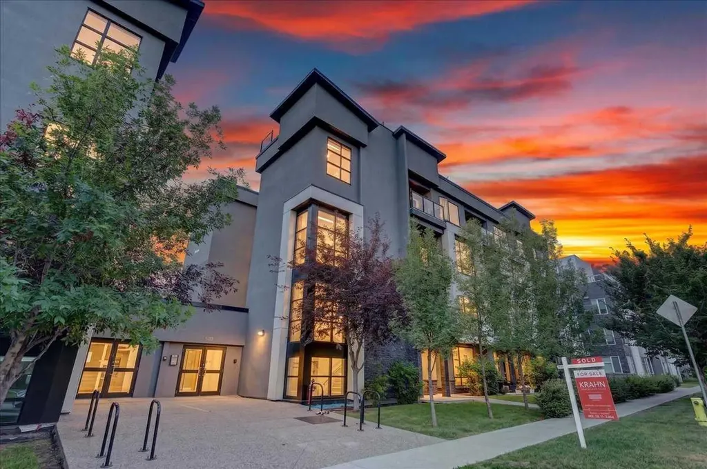 607 17 Avenue NW Calgary AB T2M 0N6