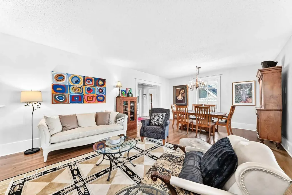 1925 10 Street SW Calgary AB T2T3G2