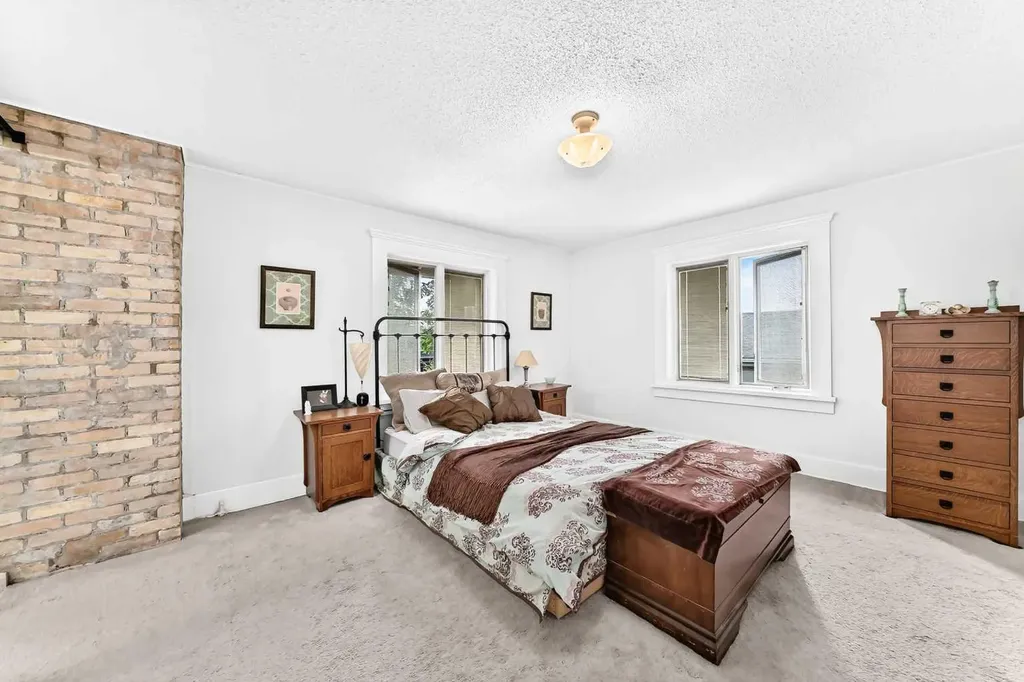 1925 10 Street SW Calgary AB T2T3G2