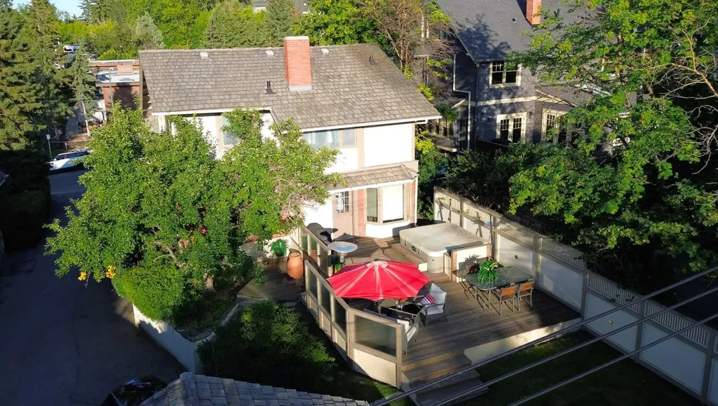 1925 10 Street SW Calgary AB T2T3G2