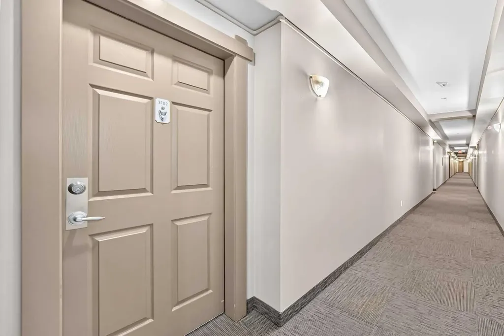 92 Crystal Shores Road Okotoks AB T1S 1N1