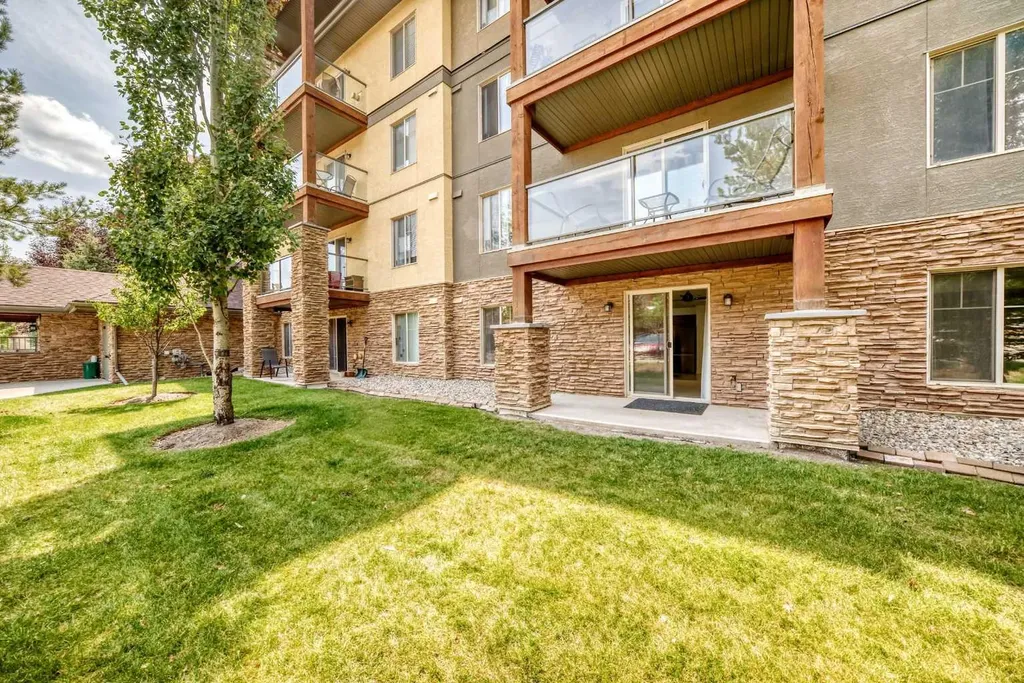 92 Crystal Shores Road Okotoks AB T1S 1N1